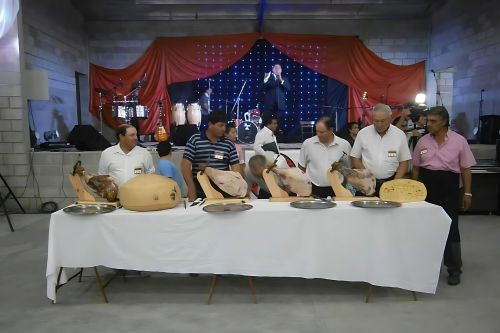Vistas y festejos comunitarios